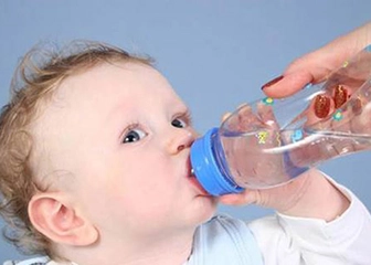 Çocuklarda Sıvı Tedavisi Nedir ve Nasıl Yapılır?